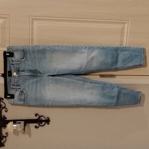 Lee Riders Light Wash Hi-Rise Relaxed Ankle Skinny Jeans Size 2